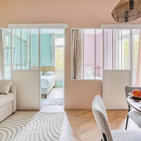 Proche Parc Monceau #arcdetriomphe Apartment *